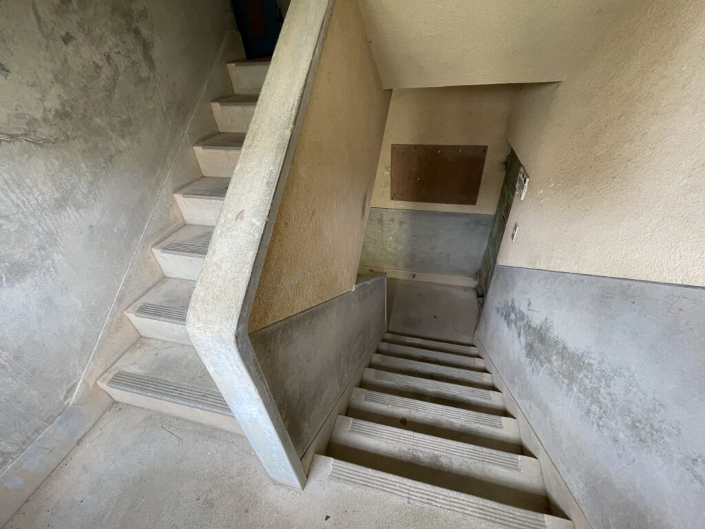 昭和の団地の階段