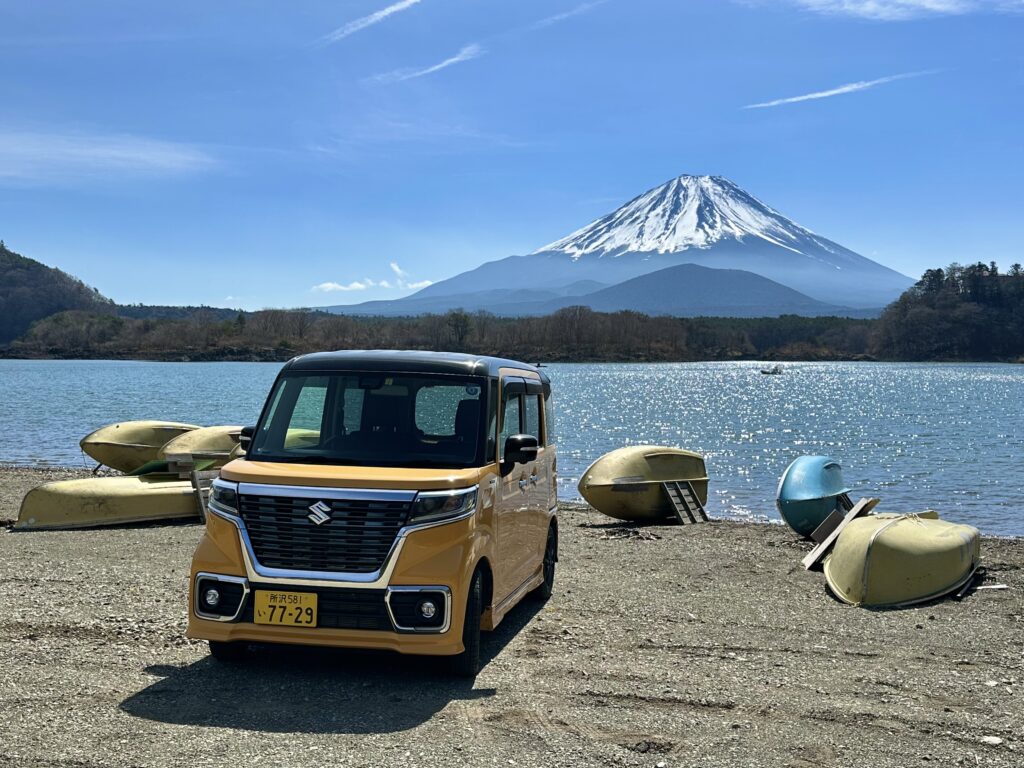 富士山とスペーシアカスタム