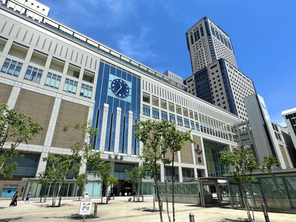 JRタワーホテル日航札幌と札幌駅