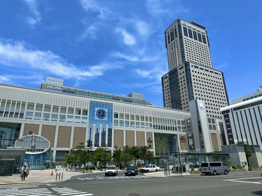 札幌駅とJRタワーホテル札幌