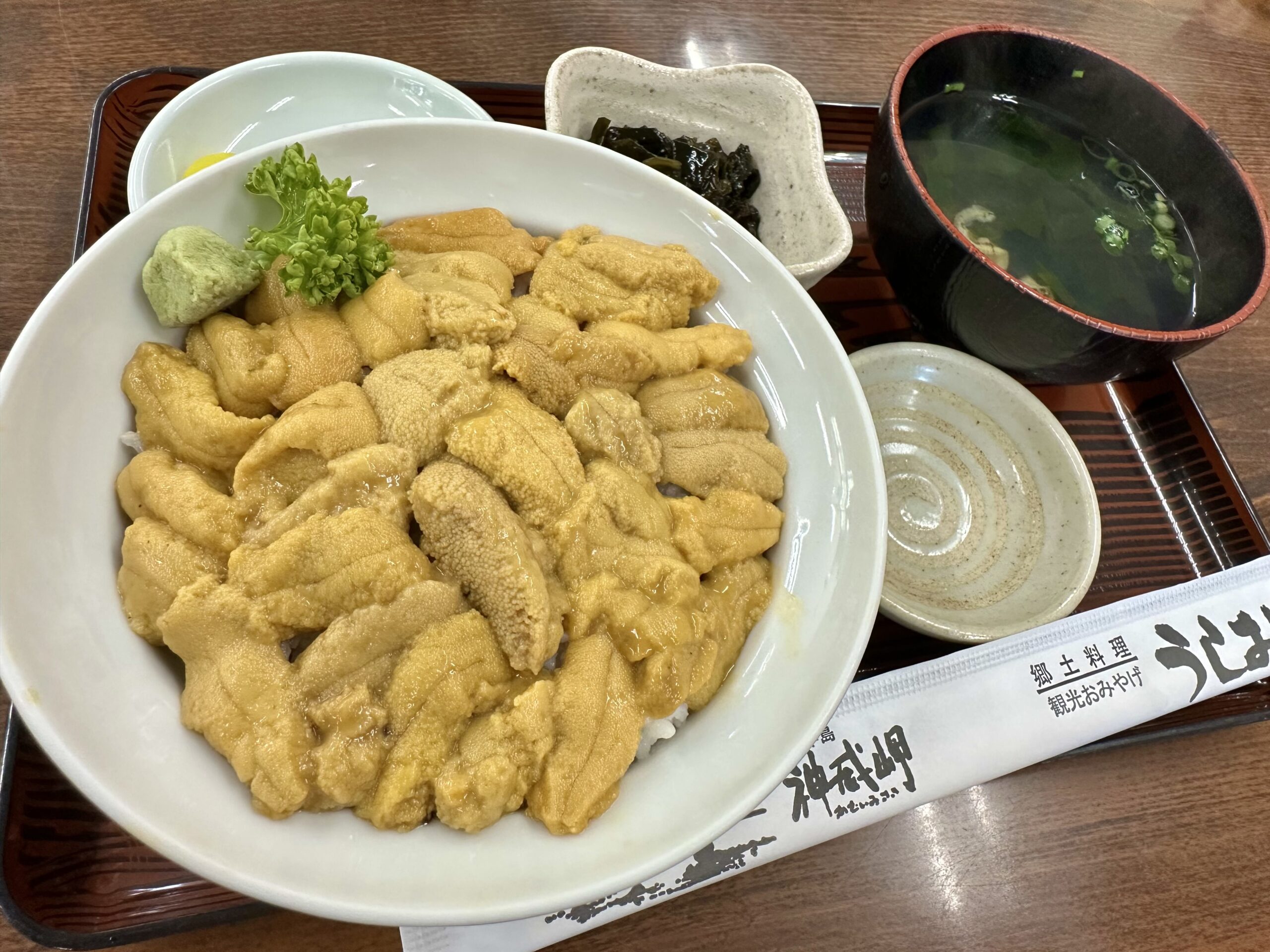 うに丼(積丹のうしお食堂) | フリー写真テイクアウト
