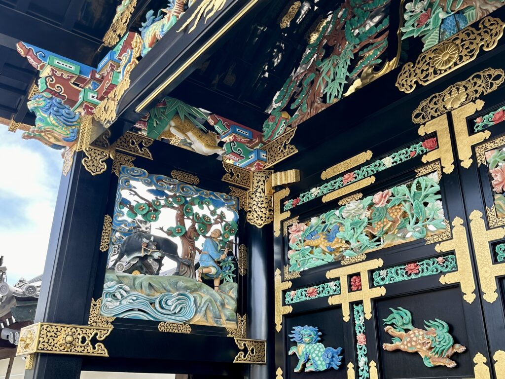 西本願寺の唐門の装飾