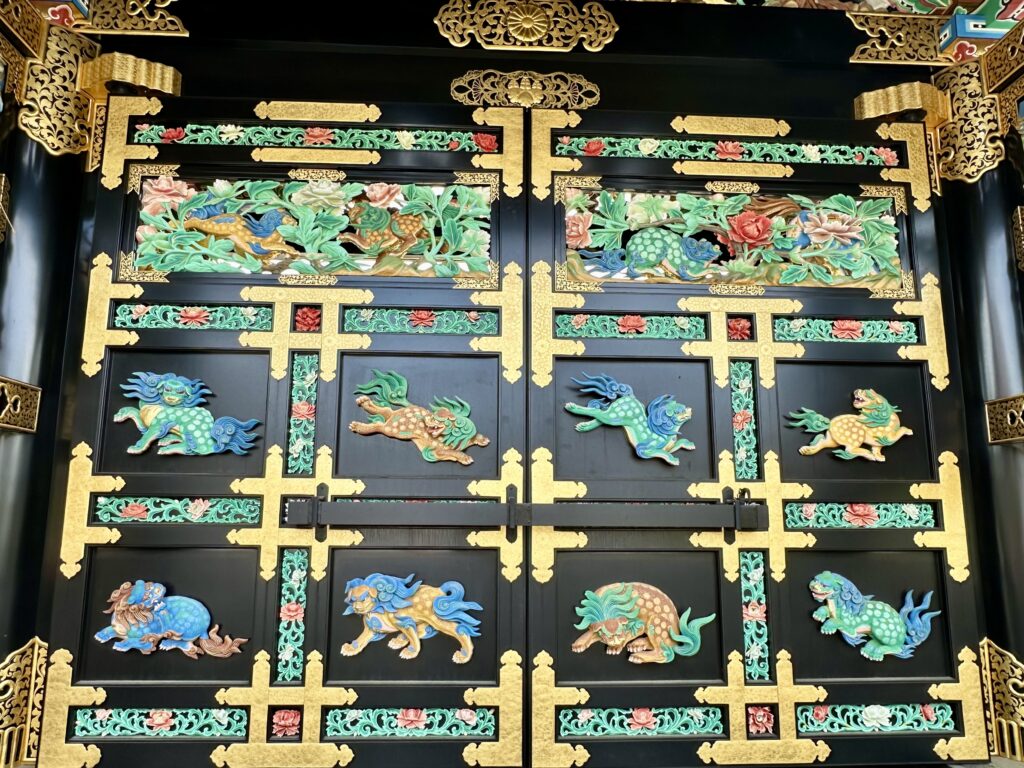 西本願寺の唐門の装飾