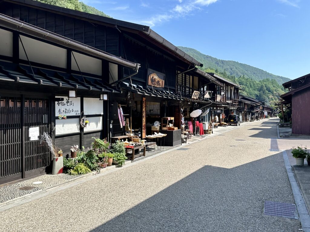 奈良井宿の街並み