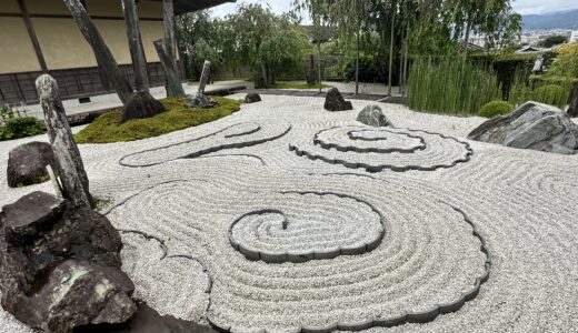 圓光寺の枯山水・奔龍庭