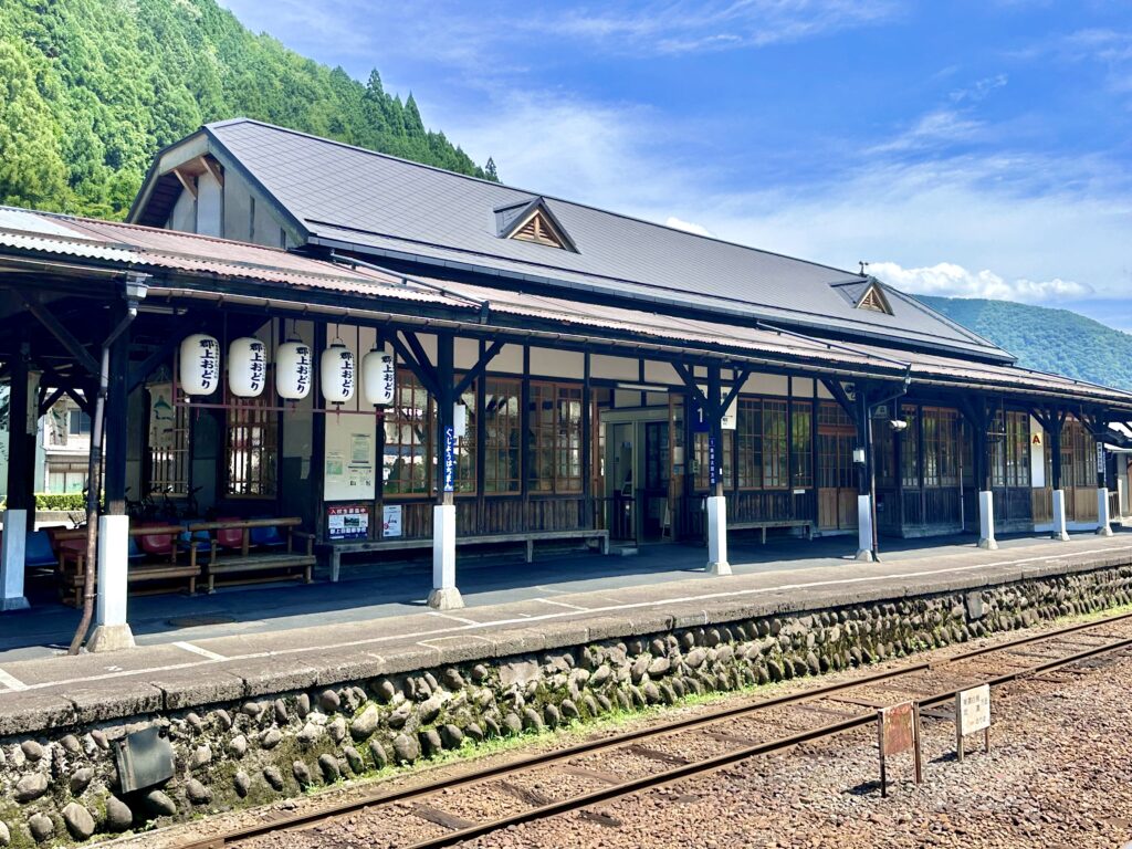 郡上八幡駅の駅舎