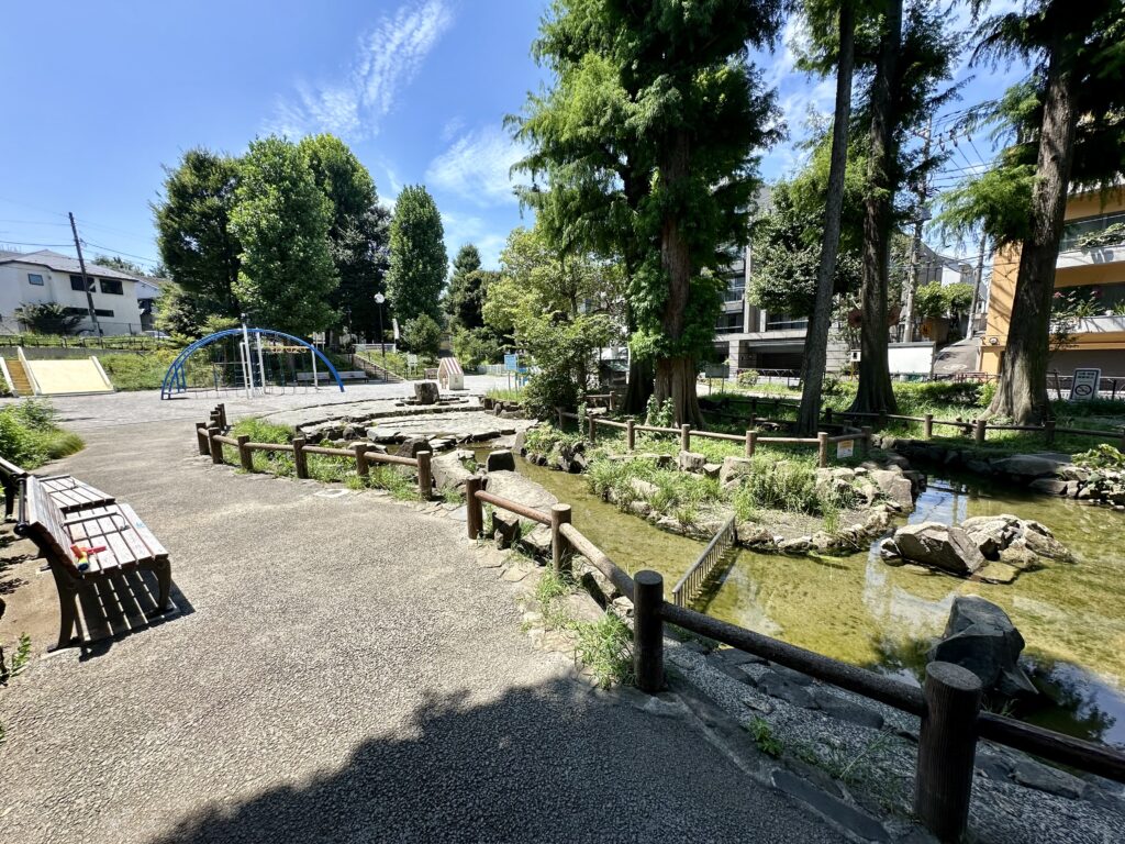 鶴ヶ久保公園