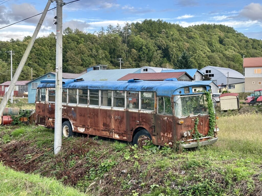 路線バスの廃車体