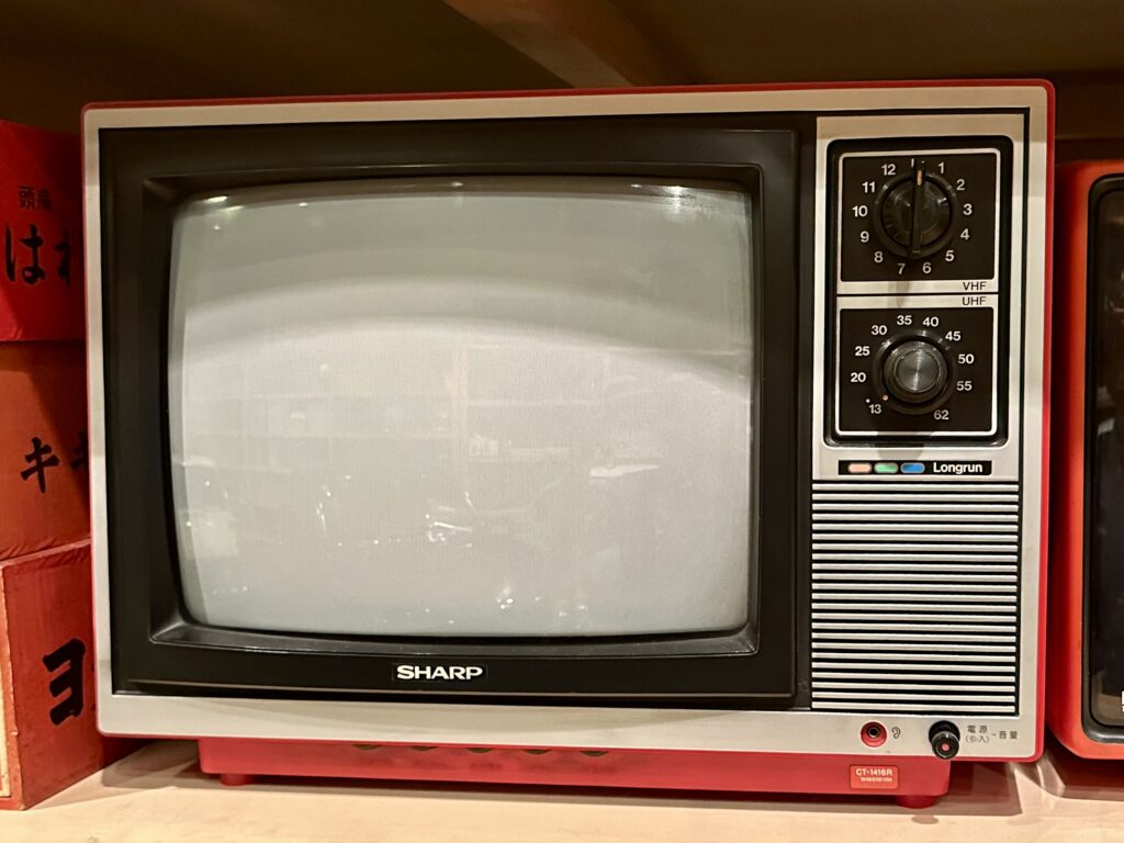 ブラウン管テレビ