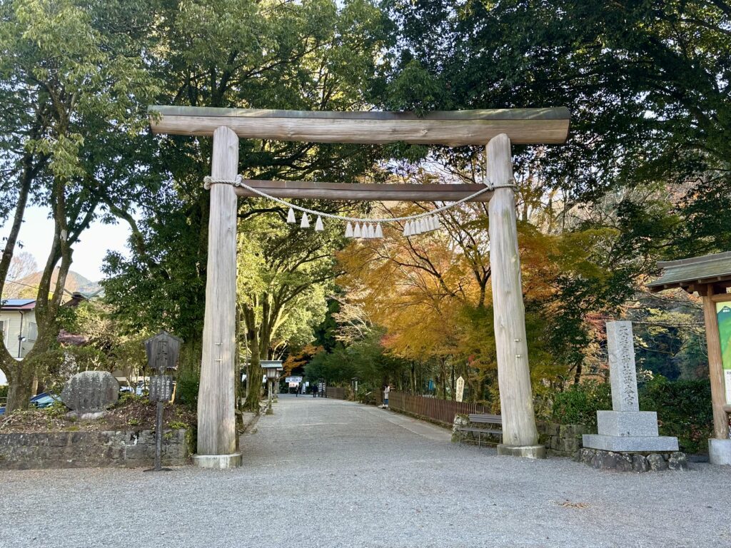 西本宮の鳥居