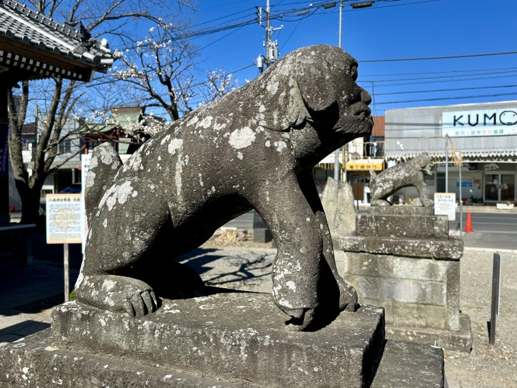 八坂神社の狛犬（メス）