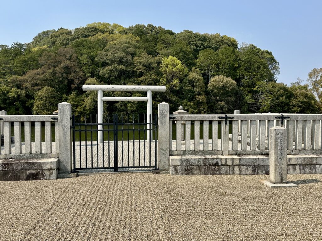 宝来山古墳（垂仁天皇陵）