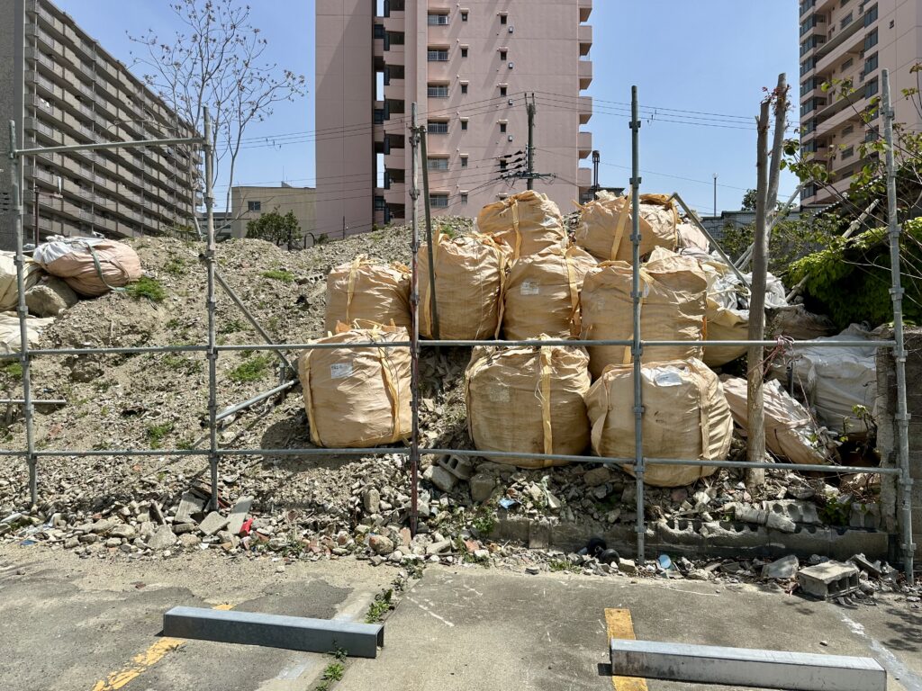 産業廃棄物の不法投棄
