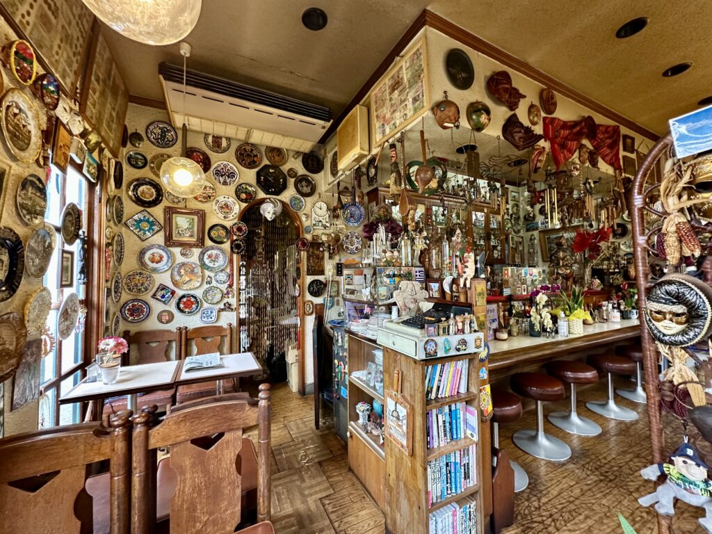 珈琲専門店グッチの店内