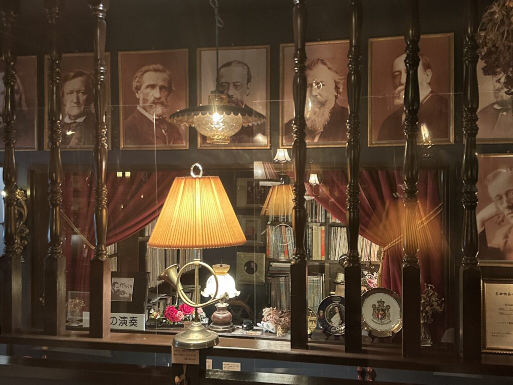 名曲喫茶 時の回廊